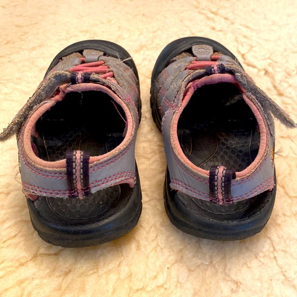 Keen Sandals Waterproof toddler size 8 - Picture 5 of 5